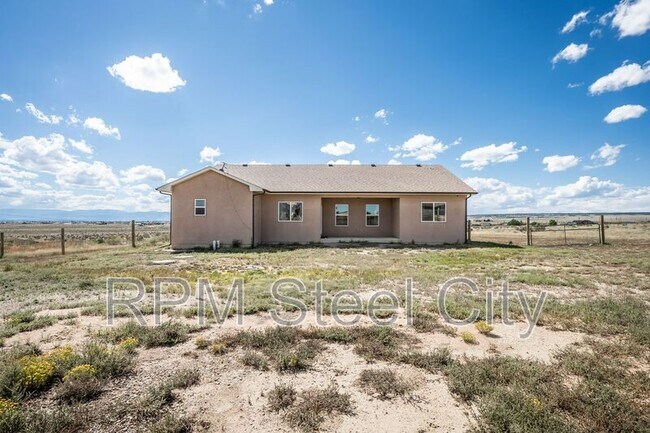 Building Photo - 1710 N Wild Bill Hickock Dr