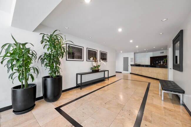 Lobby - 1155 N La Cienega Blvd