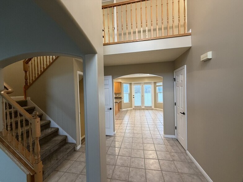 Building Photo - 11651 Mapleberry Ct
