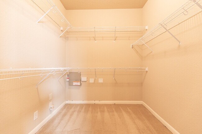 Building Photo - 8922 Weimer Forest