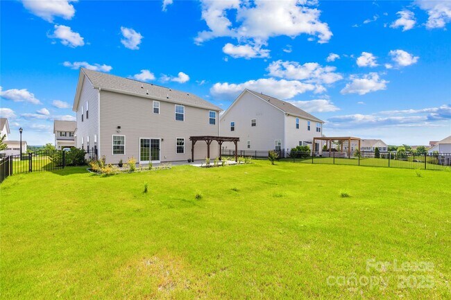 Building Photo - 7011 Waterwheel St SW
