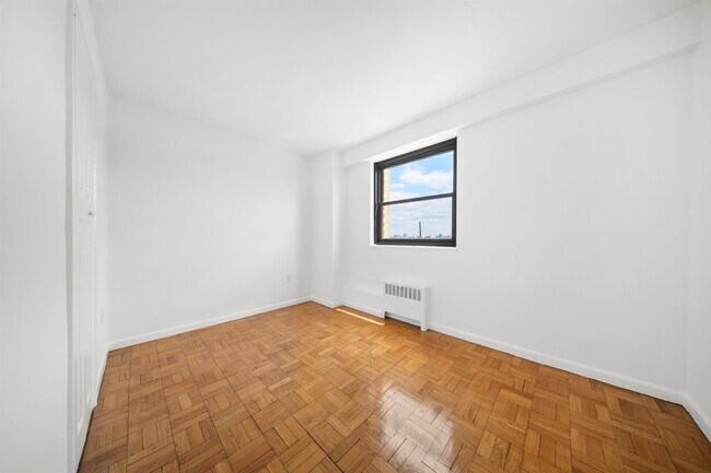 Building Photo - 6515 JFK Blvd E