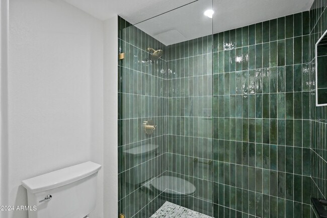 Building Photo - 12212 N Paradise Vlg Pkwy S