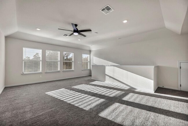 Building Photo - 132 Goshen Dr