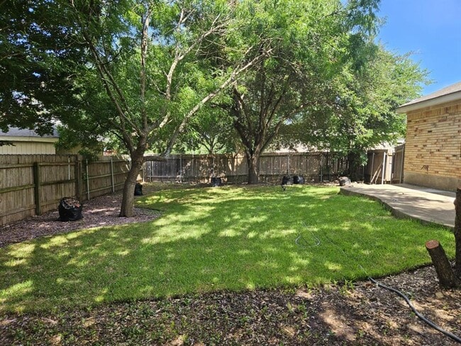 Building Photo - 2002 Caspian Cove