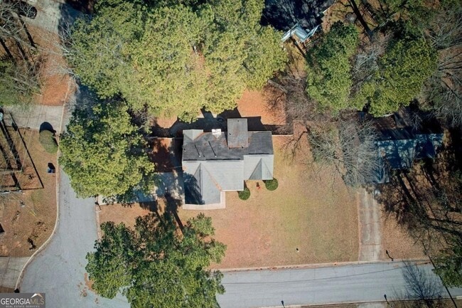 Building Photo - 1528 Carriage Ln