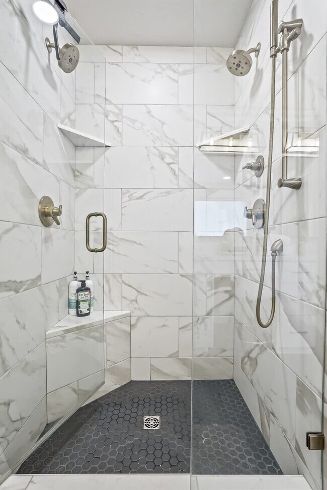 Building Photo - 2673 W Tango Creek Dr