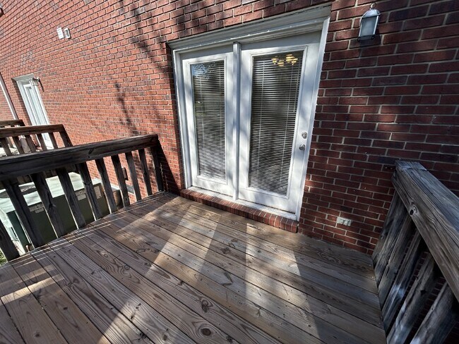 Building Photo - 3 BD 2 BA APARTMENT BY TTU FOR RENT