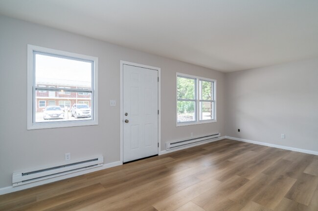 Building Photo - 1108 N 39th St