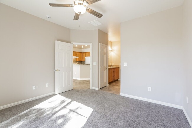 Building Photo - 10223 Villa ARCENO Ave