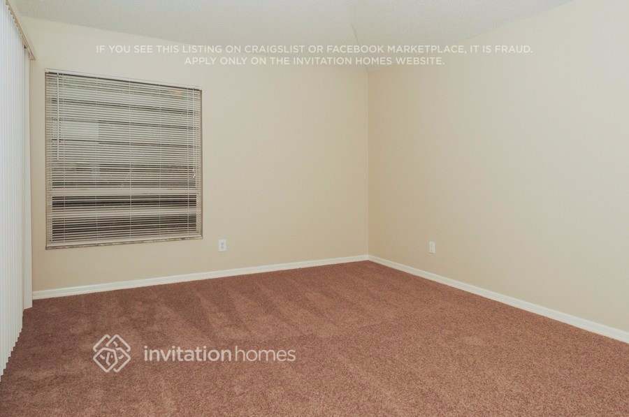 Building Photo - 317 Sand Ridge Dr