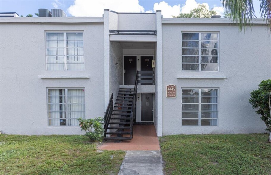 Building Photo - 4415 Treehouse Ln