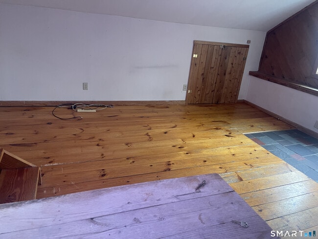 Building Photo - 1633 Main St N