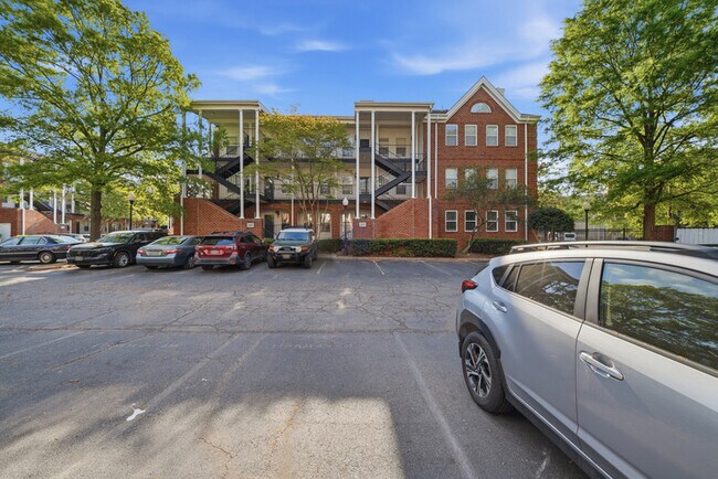 Building Photo - 205 Westover Ave