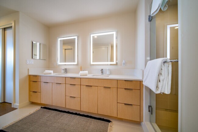 Building Photo - Modern Elegancy at Makali'i in Wailea – Finely Furnished 3 Bedrooms / 3 Bathrooms