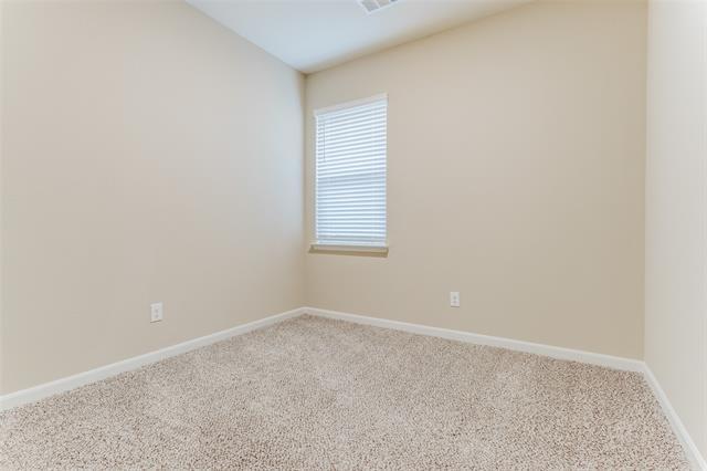 Building Photo - 1700 Sandalwood Way