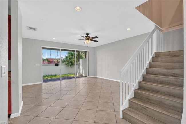 Building Photo - 7032 Ambrosia Ln
