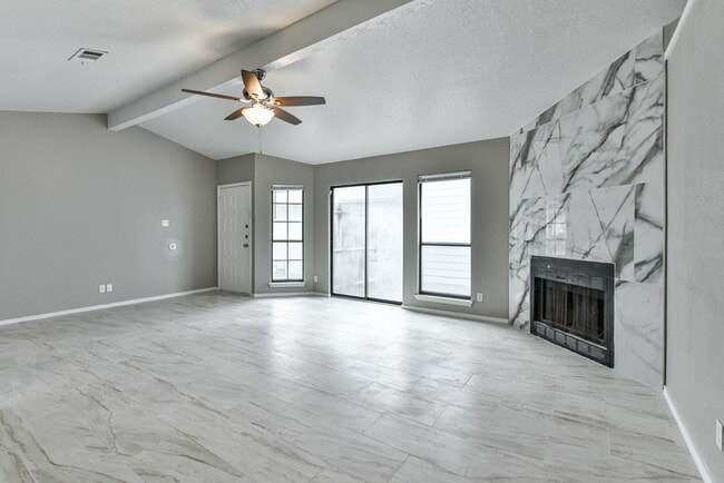 Building Photo - Stunning 4-Bedroom Home in Temple, TX