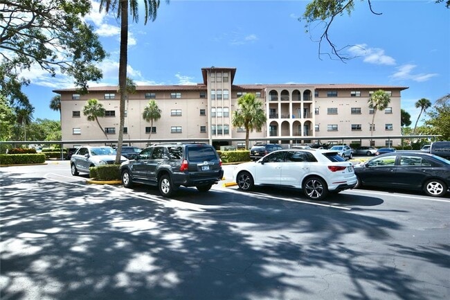 Building Photo - 6150 Gulfport Blvd S