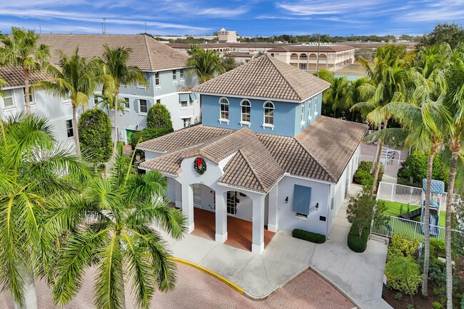 Building Photo - 1252 Piazza Antinori