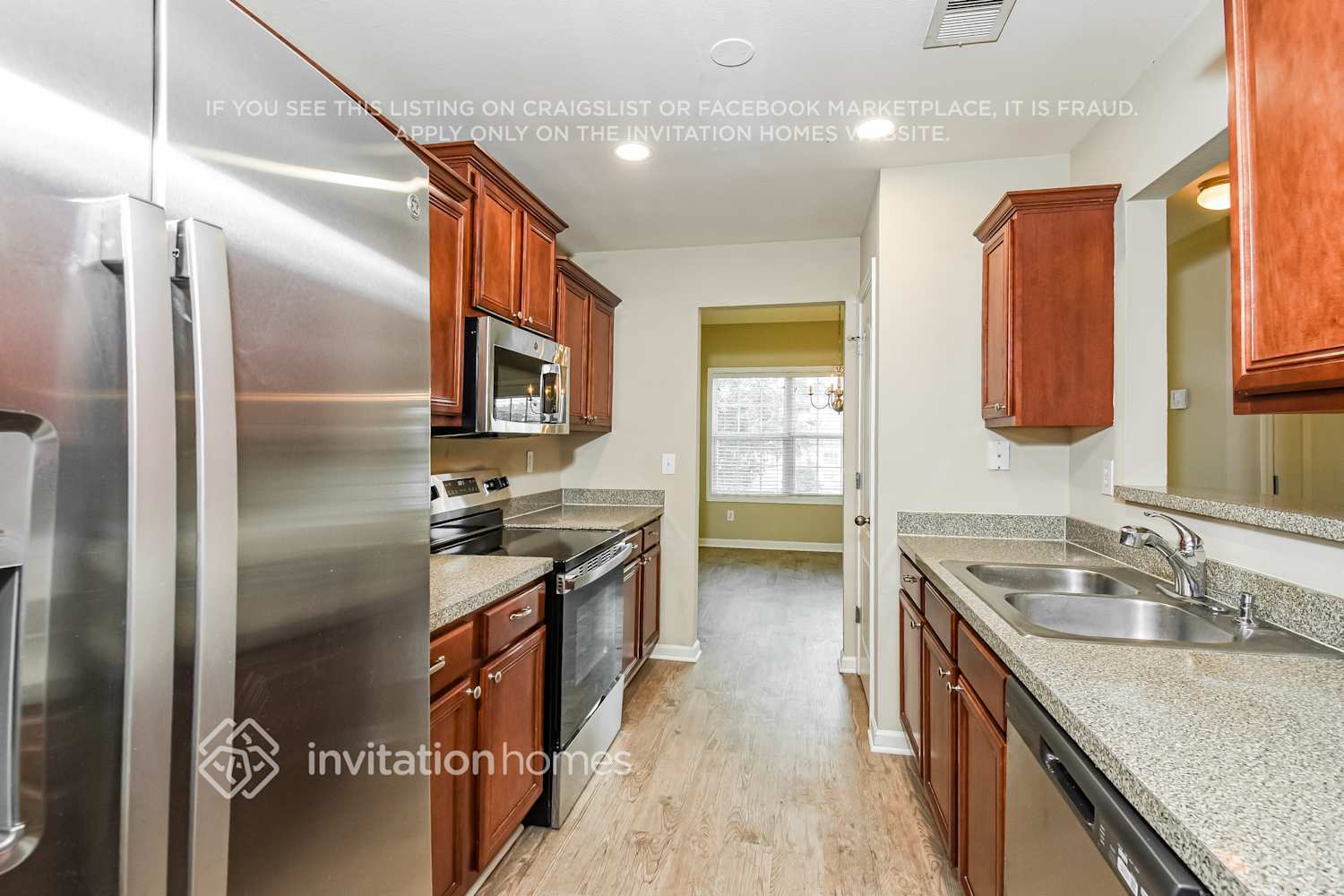 Building Photo - 6614 White Walnut Way