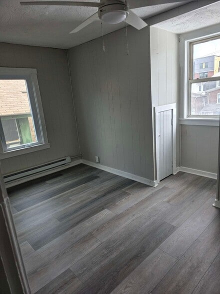 Building Photo - 463-465 Montclair Ave