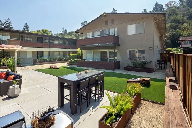Building Photo - 344 Rheem Blvd