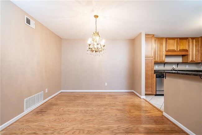 Building Photo - 1468 Briarwood Rd NE