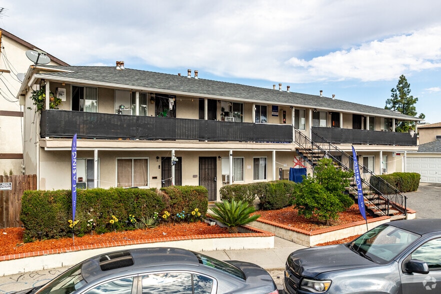 Primary Photo - 916 S. Cambridge St.