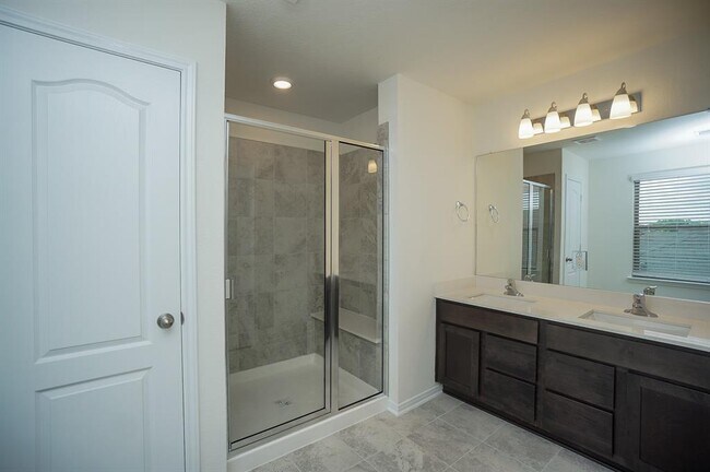Building Photo - 4615 Sabine Creek Way