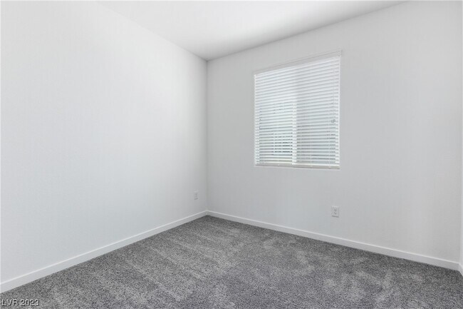 Building Photo - 1131 Tektite Ave