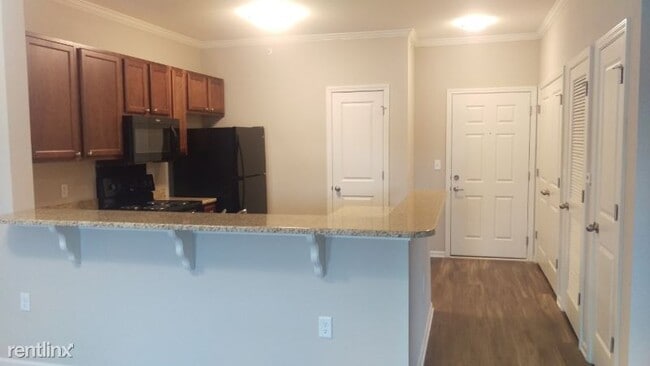 Building Photo - 1 br, 1 bath Apartment - 2955 Towneship Blvd.