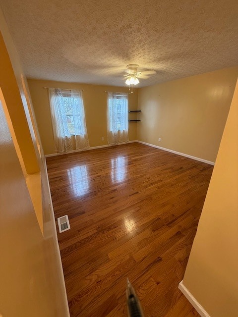 Building Photo - 3221 Kings Realm Ave