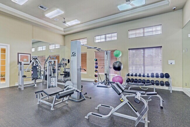Building Photo - 6510 Emerald Dunes Dr