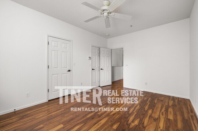 Building Photo - 2001 Club Center Dr