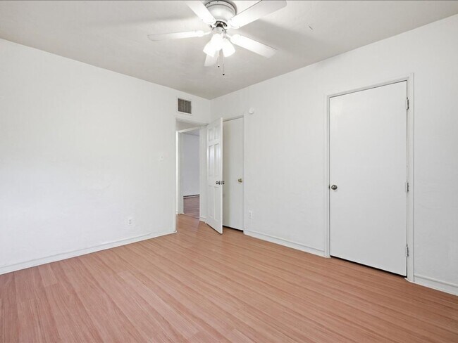Building Photo - 4413 E Whitman St