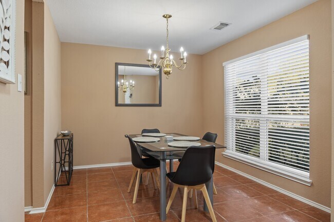 Building Photo - 16122 Taloncrest Dr