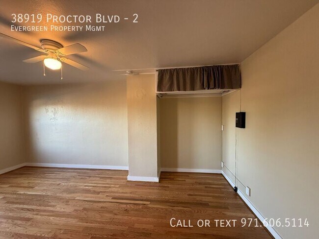 Building Photo - 38919 Proctor Blvd