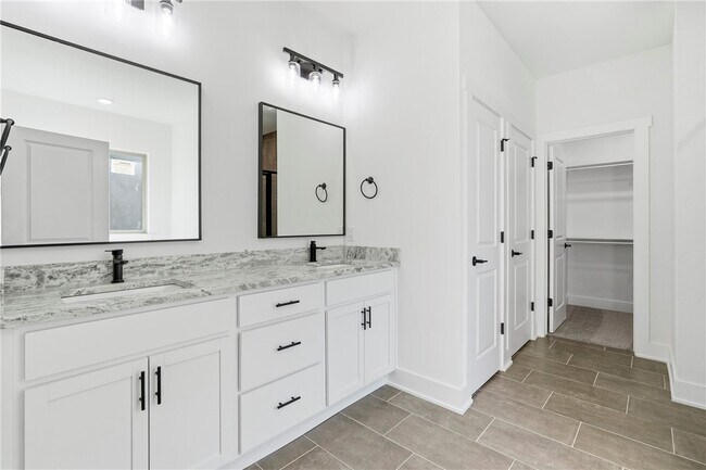 Building Photo - 87 N Banner Ave