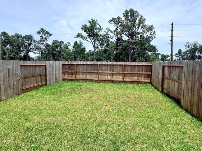 Building Photo - 21321 Carosella Dr