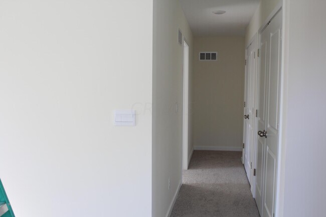 Building Photo - 448 Park Vista Dr