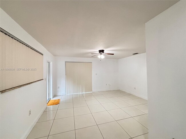 Building Photo - 12 Andros Rd