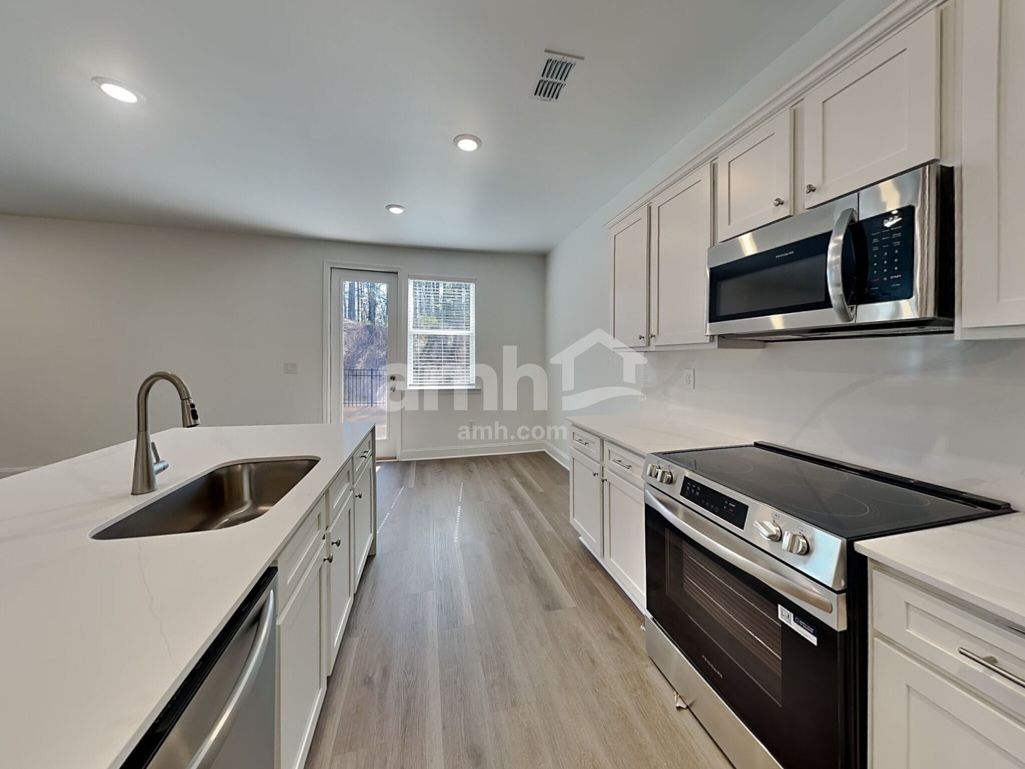 Building Photo - 1459 Aquamarine Dr