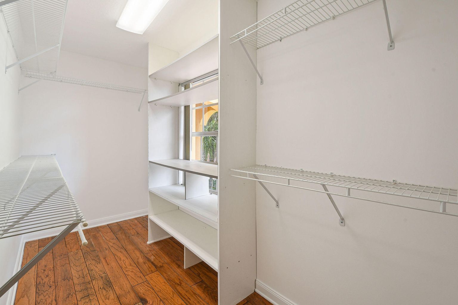 Building Photo - 207 Banyanwood Pt