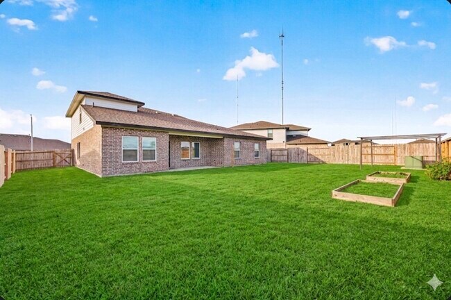 Building Photo - 1107 Lakes Edge Ln