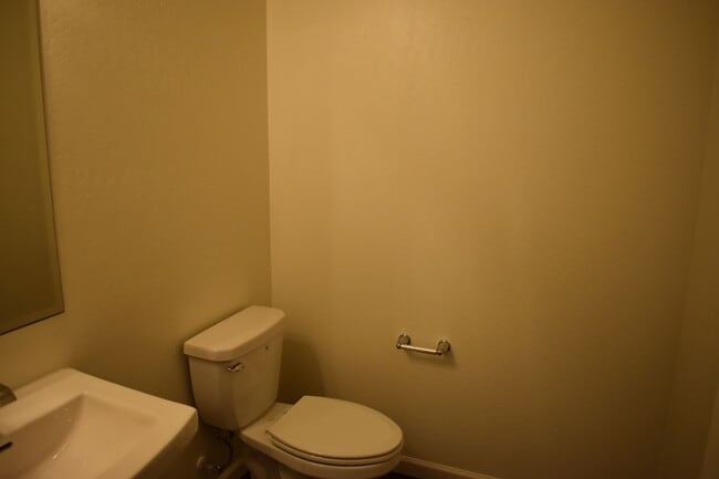 Building Photo - 4049 Cinnabar Ave