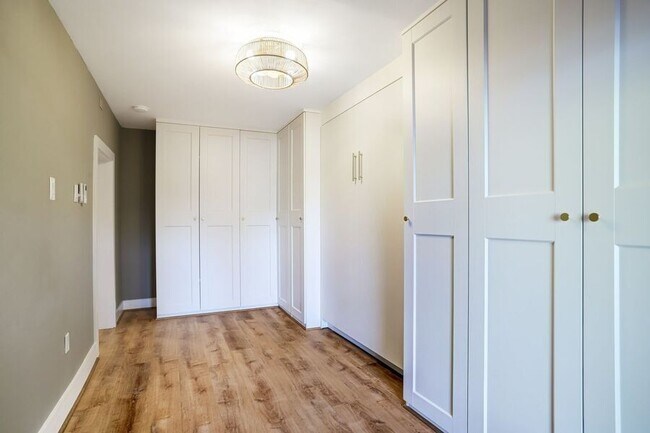 Building Photo - 5012 3rd St NW