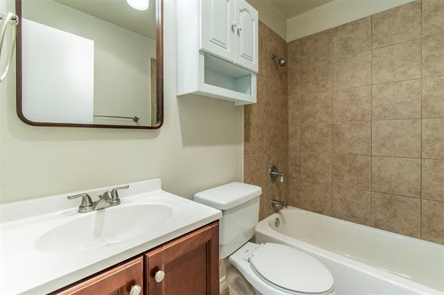 Building Photo - 213 Melinda Dr