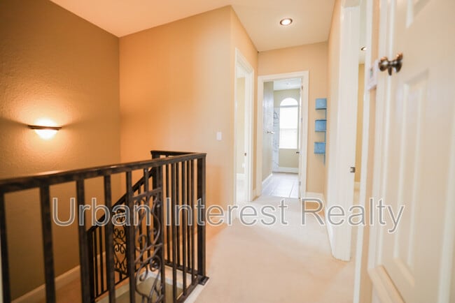 Building Photo - 4744 Amhurst Cir