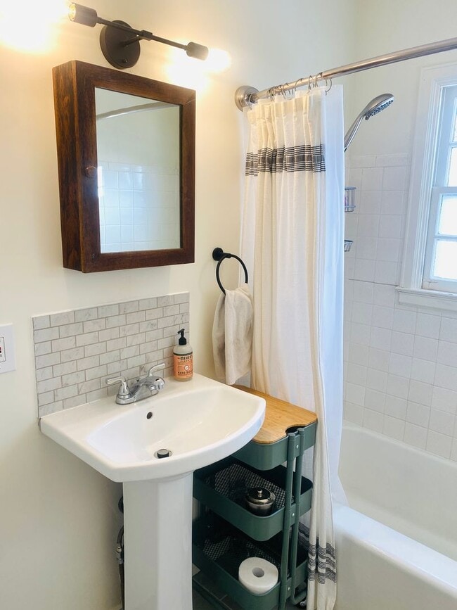 Building Photo - 2 bedroom in Longmont